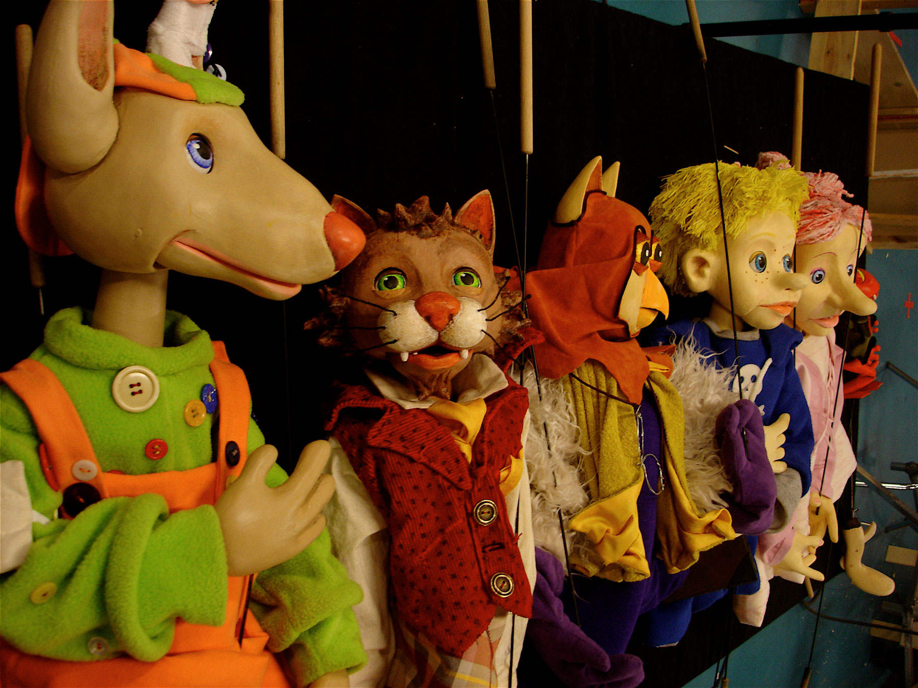 Puppets in Television Worlds of Puppets by Bernd Ogrodnik